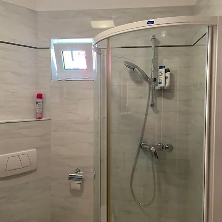 Xena - Balcony And Sea View - First Row To The Sea - Free Wifi - Free Parking Apartmán