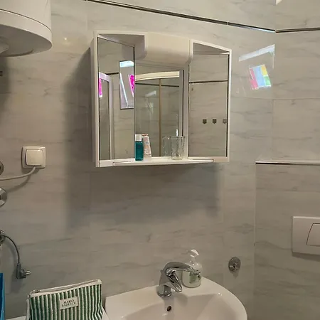 Apartmán Xena - Balcony And Sea View - First Row To The Sea - Free Wifi - Free Parking *