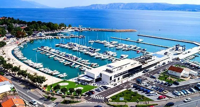 Xena - Balcony And Sea View - First Row To The Sea - Free Wifi - Free Parking *