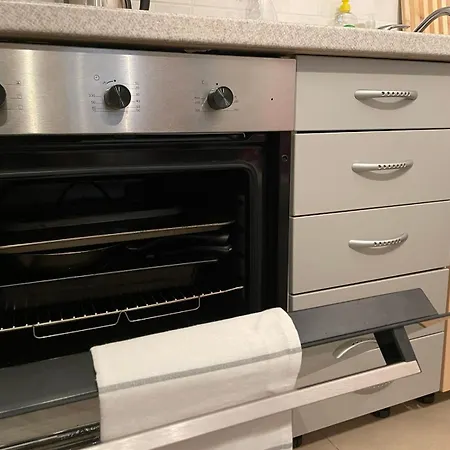 Xena - Balcony And Sea View - First Row To The Sea - Free Wifi - Free Parking Apartament