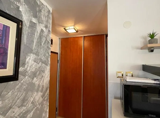 Xena - Balcony And Sea View - First Row To The Sea - Free Wifi - Free Parking Apartman Novi Vinodolski