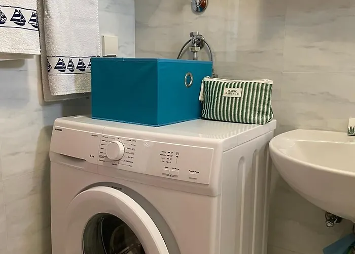 Xena - Balcony And Sea View - First Row To The Sea - Free Wifi - Free Parking Appartement Novi Vinodolski